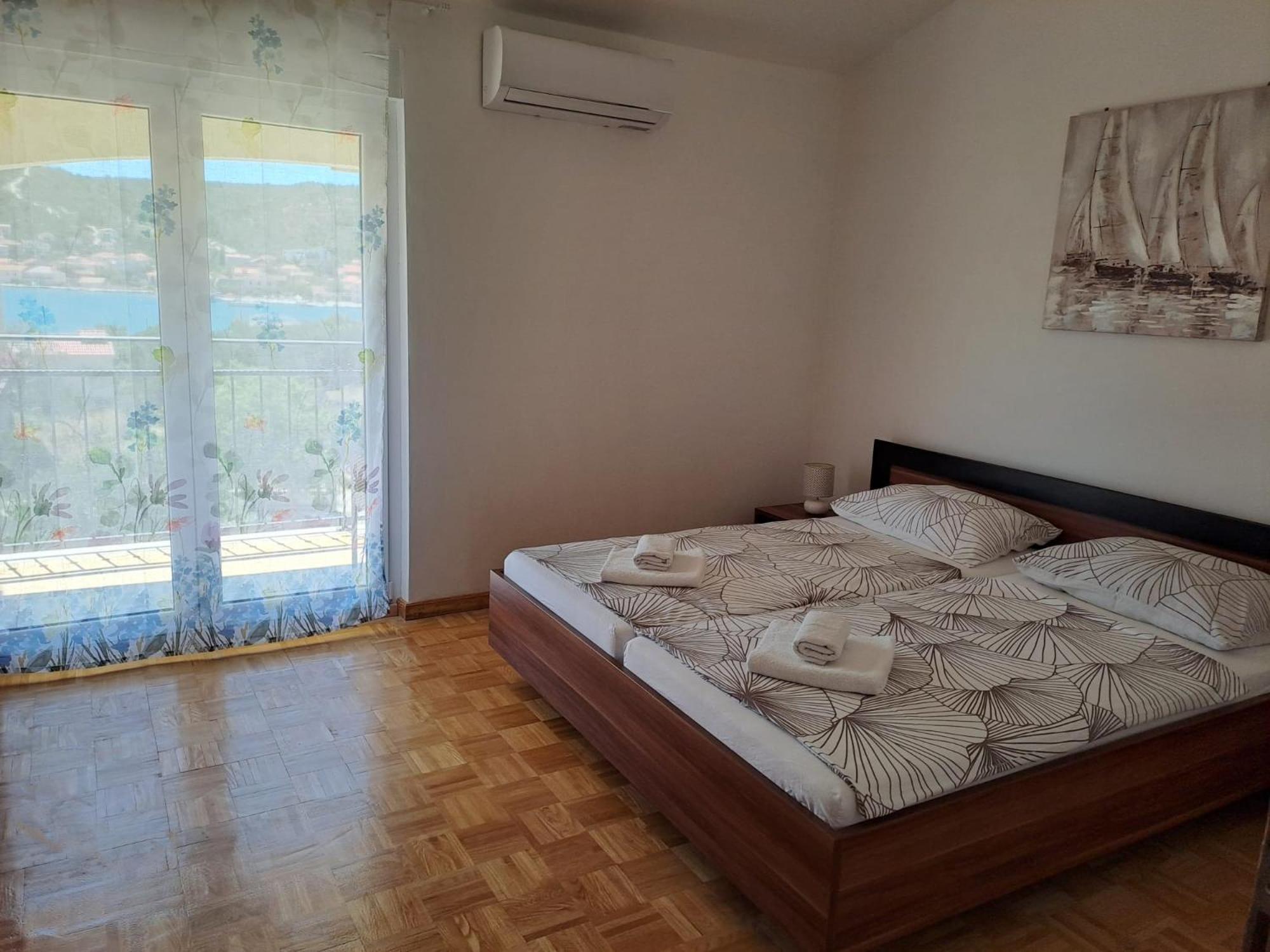 Apartments Neli Vinišće Екстериор снимка